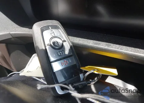 2025 Ford Escape Active z USA, uszkodzony, nr VIN 1FMCU9GN2SUB23300